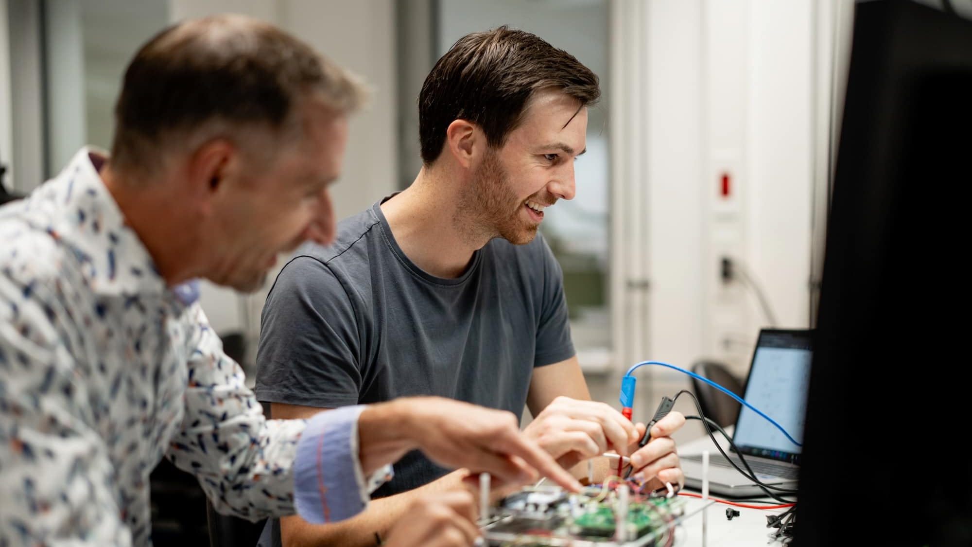 demcon-electronics-about-us-together