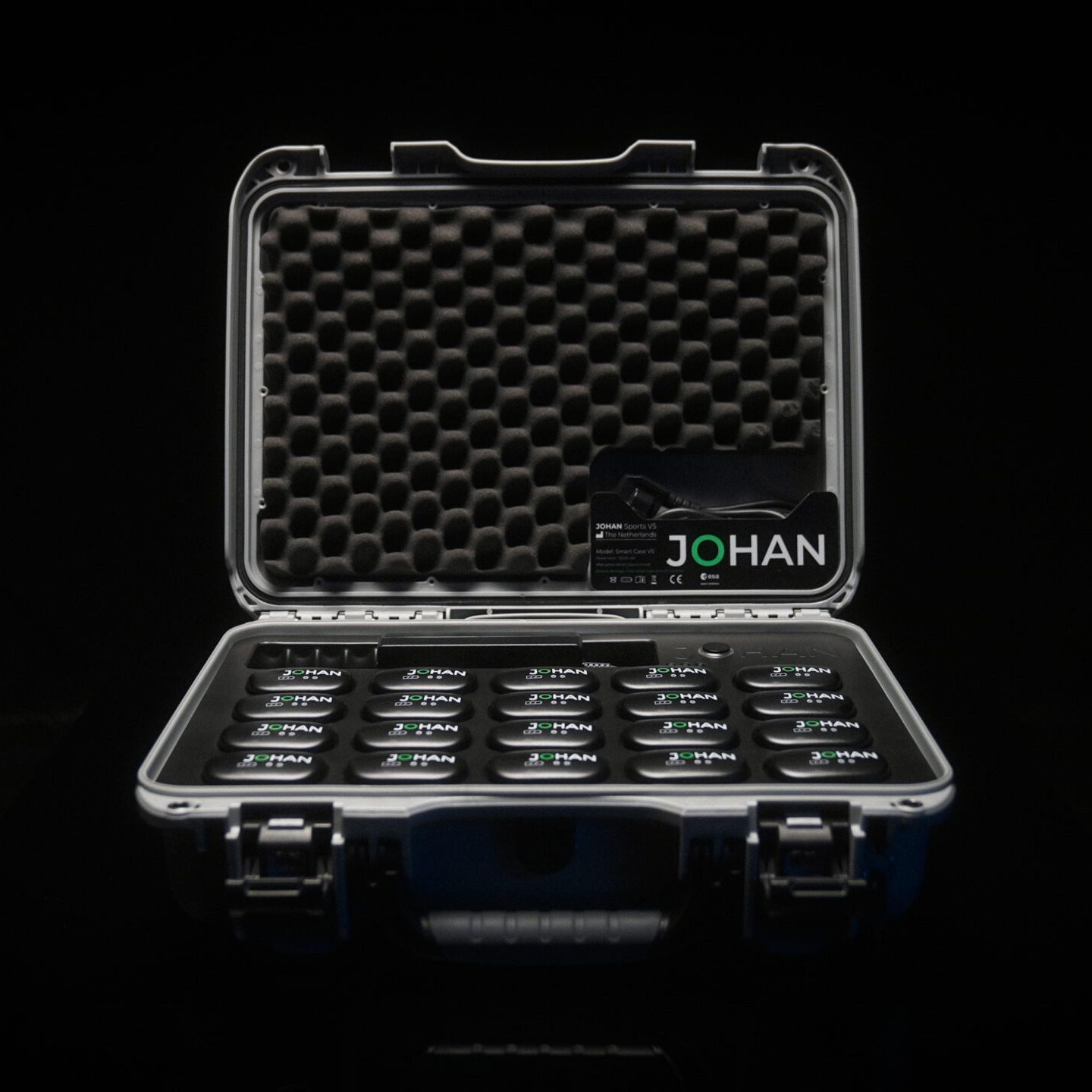 Case Pacer-open with trackers